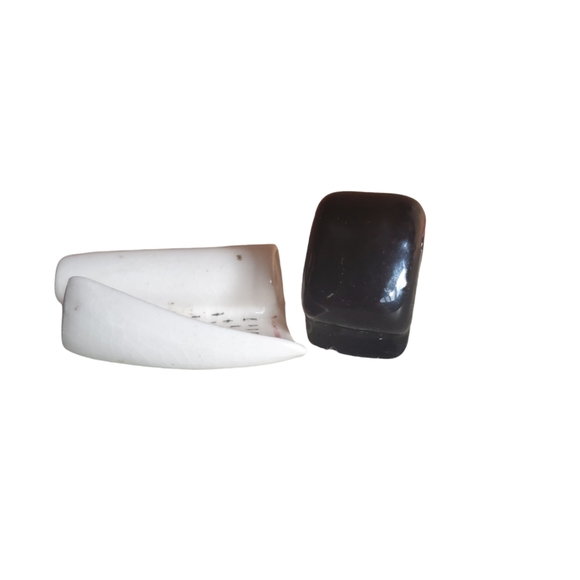 Vintage Arcadia Marriage salt and pepper shakers - Picture 3 of 4